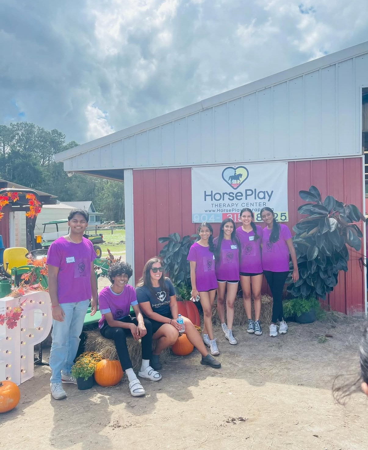 AIM volunteers at HorsePlay Therapy Center